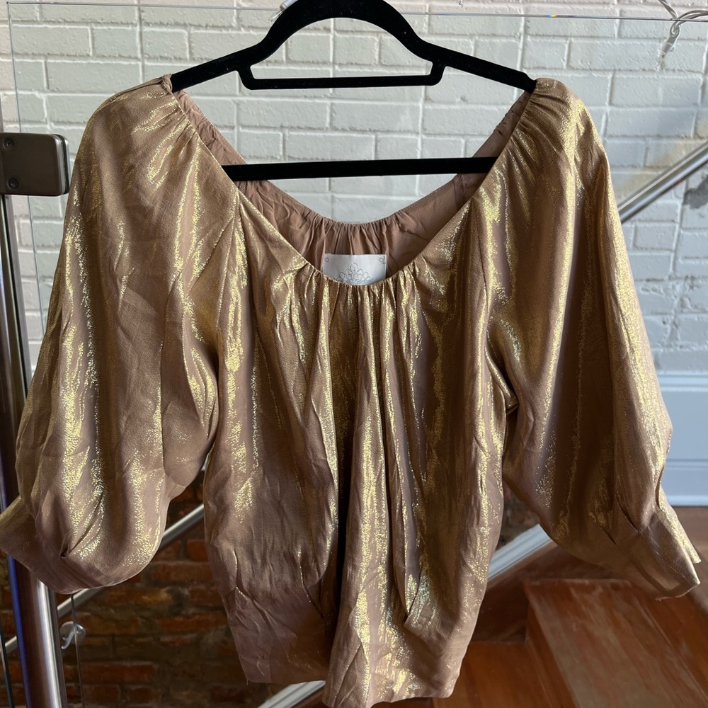 XS Madison Marcus Shimmering Gold Blouse